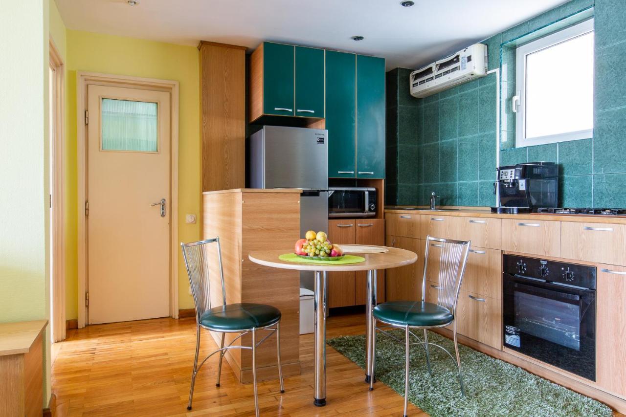 Cozy Apartment 布加勒斯特 外观 照片